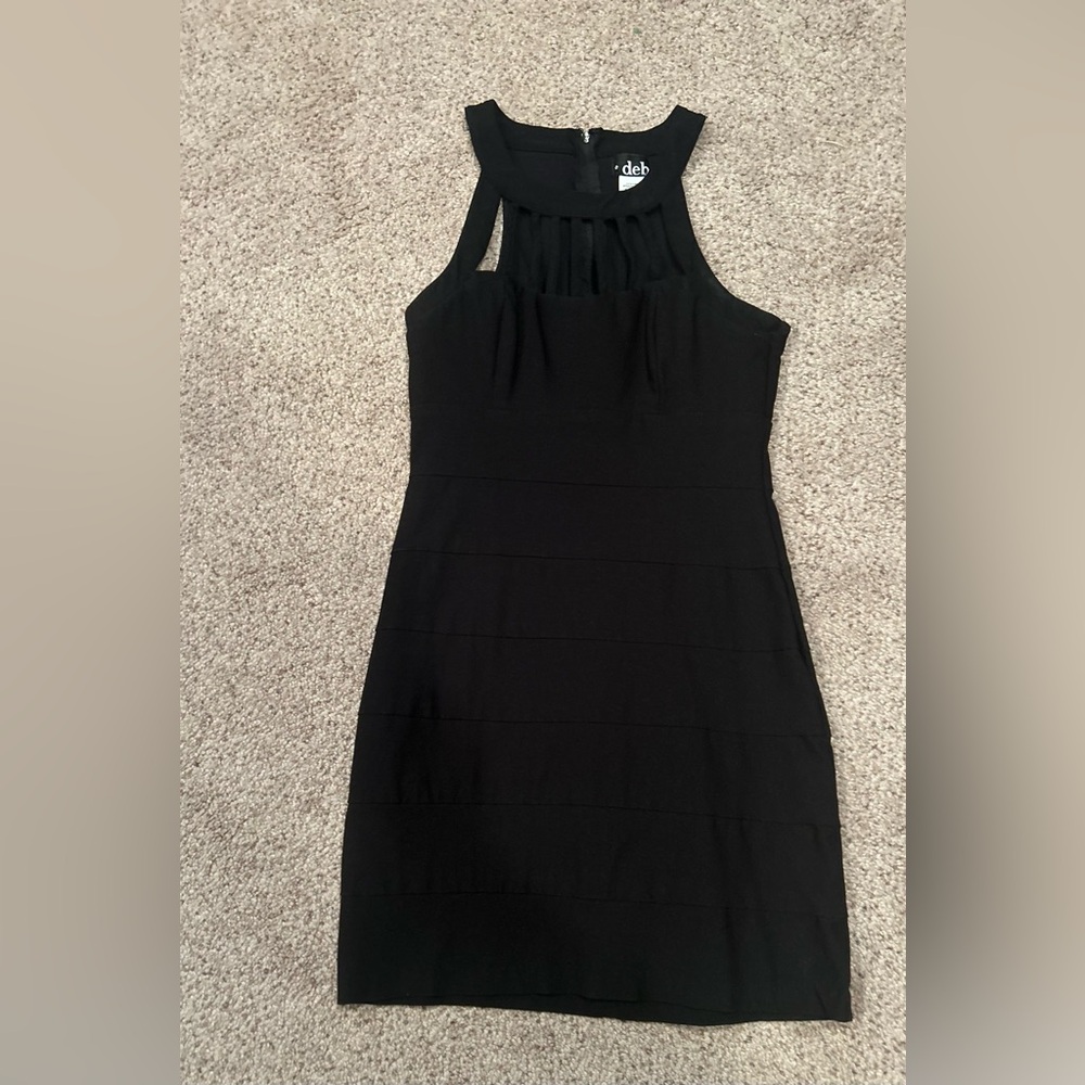 Elegant Black Sleeveless Dress